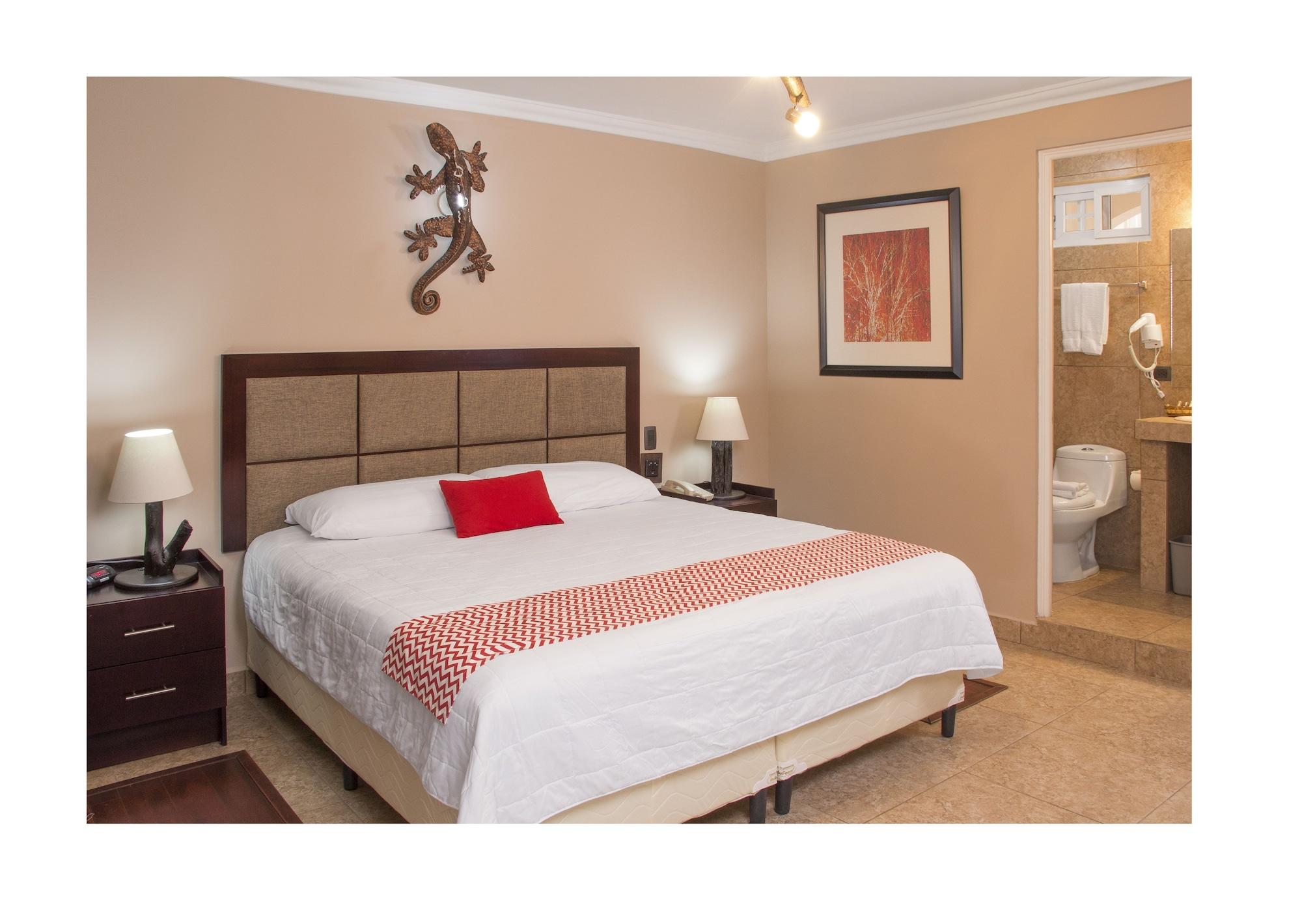 Ramada Tikal Isla De Flores Hotel Екстер'єр фото
