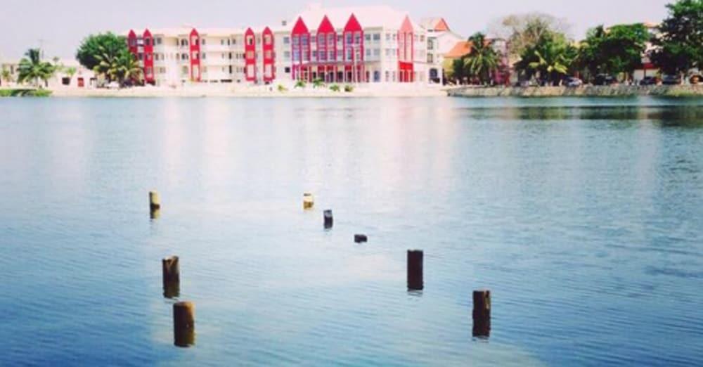 Ramada Tikal Isla De Flores Hotel Екстер'єр фото